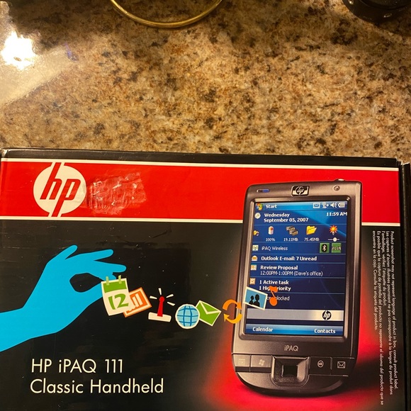 iPAQ 111 handheld Tablet Small - Picture 2 of 6